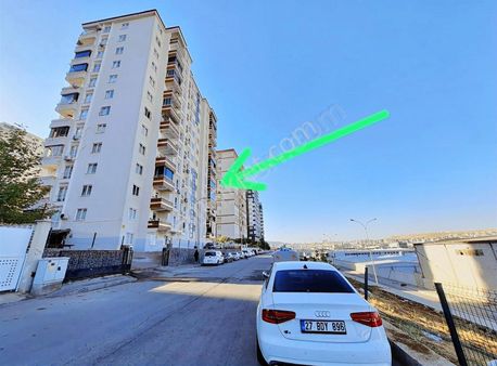 Seyrantepe Tramvay Caddesinde Satılık Masrafsız 3+1