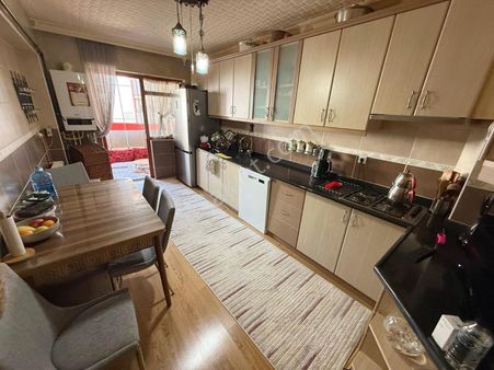 Evim Ankaradan Atapark Cad.dibi Geniş M2 Masrafsız 3+1 Daire.!!1