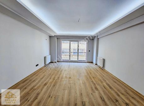 Parlak'tan Fıstıkağacında Yeni Binada 3+1 125m² Arakat Daire
