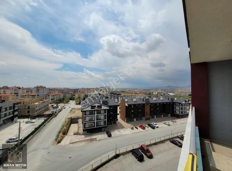 Rezidence Hill'de 1+1 Güney Cephe Ara Kat Eşyalı Daire