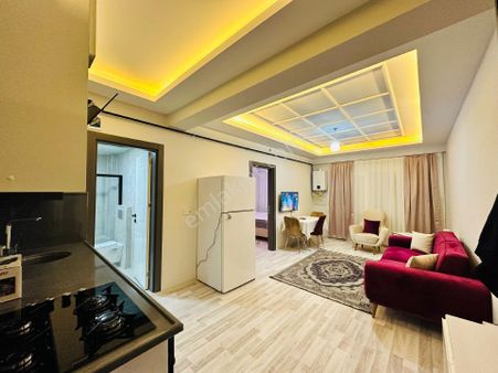 Dinç Emlaktan Kiralik Ultra Lüks 1+1 Eşyalı Daire Hastane Konumlu