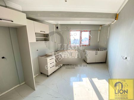 Lıon'dan Ayyıldız'da Sıfır , Özel Tasarım Dubleks 2+0 Satılık Daire