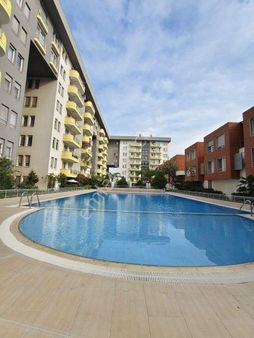 Saklıbahçe Evlerinde 2+1 Bahçeli Satılık Daire