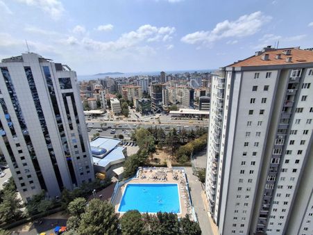 Turyap'tan Evren Sitesinde Adalar Manzaralı Geniş 3+1