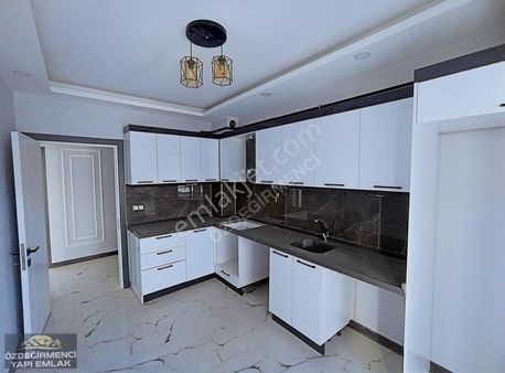 Özdeğirmenci Yapı-emlaktan Satılık 110 M2 2+1 Ler