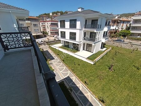 Kerim'den Küçükkuyu Merkezde Satılık 2+1 Site İçi Daire