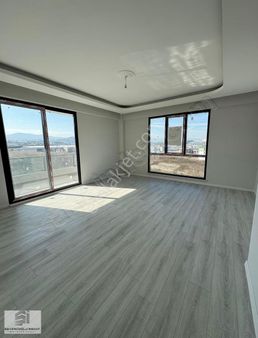 Şekercioğlu'ndan Gop Mahallesi'nde 3+1 Site İçi Satılık Daire