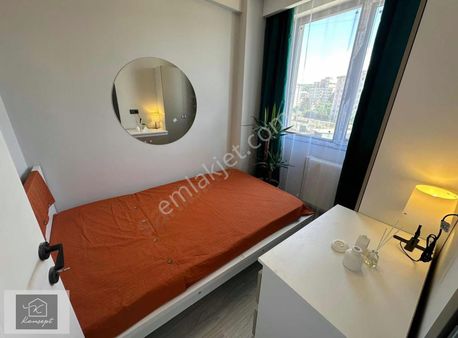 Yeni Metro Karşısı Site İçi Ara Kat Sıfır Eşyalı 1+1