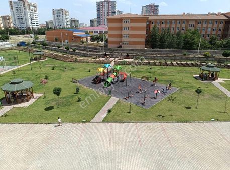 Üçkuyular Da Acil Satılık 3+1 Firsat Daire