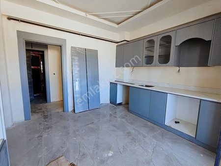 Ayalp'ten Göktürk'te Sıfır İnce İşçilikli Satılık 2+1