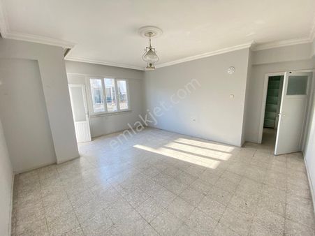 Prestijden Mesudiyede Asansörlü Geniş Oturumlu 3+1 Daire