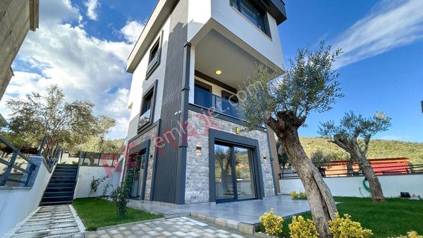 Güre'de Satılık Lüks 4+1 Vılla!