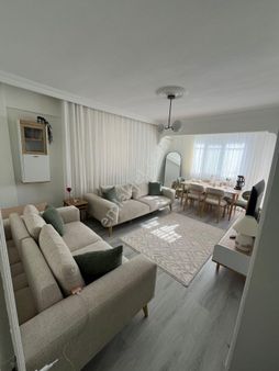 Üsküdar Güzeltepe 'de Bahçeli 2+1 Yatırımlık Satılık Daire