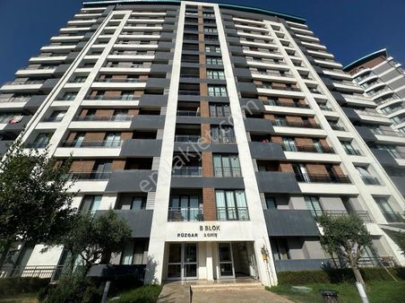 İzmit Tuana-2'de Ayrı Mutfaklı Bakımlı Arakat Kiralık 2+1 Daire