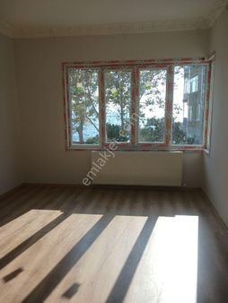 Sarıyer Merkez Yeni Mahallede 2+1 Muhteşem Manzaralı Kiralık Daire