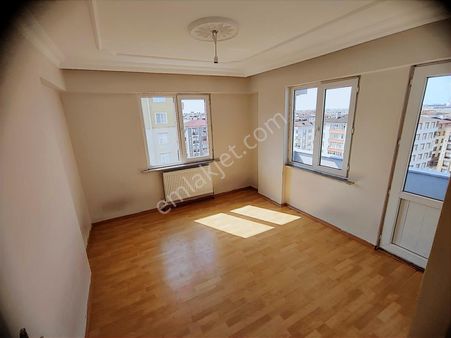 Kızılpınar Atatürk Mahallesinde 4. Katta Kiralık 3+1 Daire