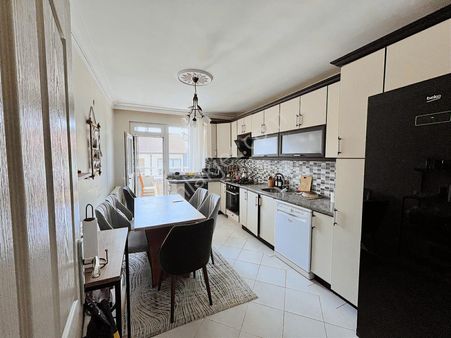 Tuğradan Aşevi Civarı İskanlı 3+1 Satılık Daire