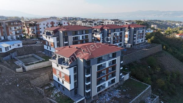 Bahçe Kullanımlı, Havuzlu, Güvenlikli, 3+1 135m² Bahçe Dubleks