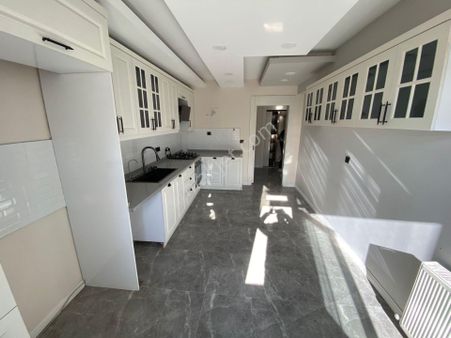 (1138) Keçiören Bademlikte 2.orta Katta Asansörlü 3+1 Satılık Daire