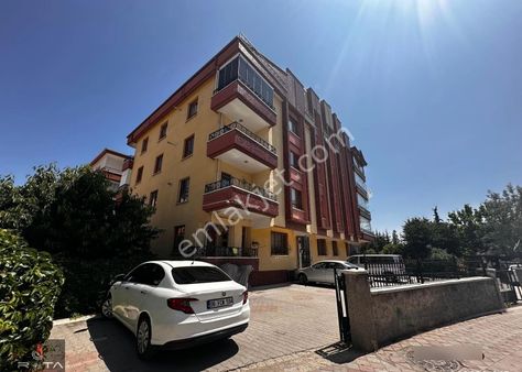 Rota'dan Çarşamba Pazarı İçi 2.kat Bağımsız Salon 3+1 Ön Cephe !