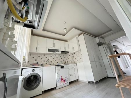 (1140) Keçiören Bağlum Karakayada Cadde Yakını 3+1 2.orta Katta Yapılı Fırsat Dairesi