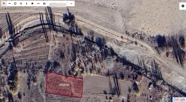 Talha Tozduman'dan Akören Orhaniye'de Köye 2dk Sulak Bağ 1172m2