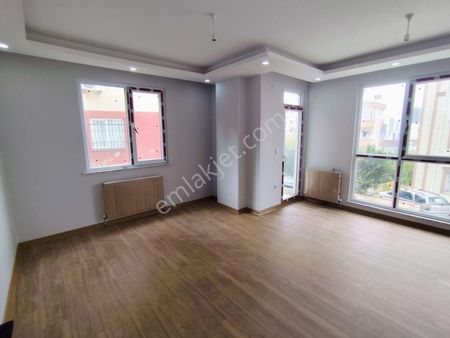 Mertcan Dan Adnan Kahveci Metroya Yürüme 2+1 Balkonlu Sıfır Satılık