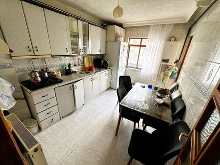 ꧁▇yılmaz'dan▇꧂sağduyu Cadde Üzeri Ara Kat Önü Açık 3+1 Daire