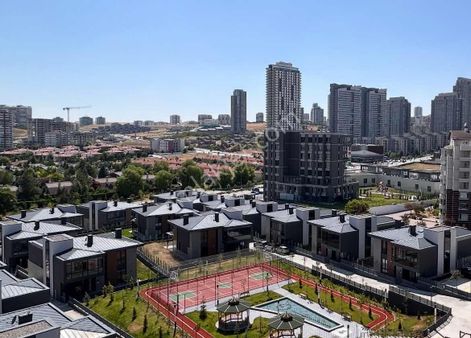 Alacaatlı Da Site İçerisinde 400 M2 Tam Müstakil Satılık Villa