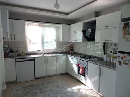 100.yılda,3+1,kapalı Mut.,8.kat,doğalgazlı Satılık Daire