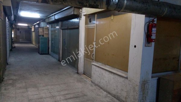 Kemerçeşme Mh. Ayakkabıcalar Çarşısında Satılık 18m2 İşyeri