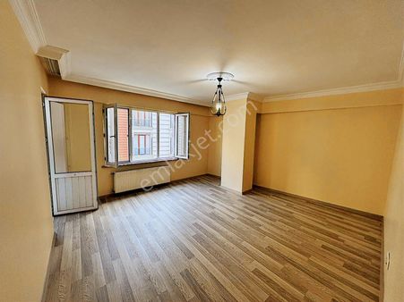 Mecidiyeköy Trump Towers Yakını Kiralık Geniş Daire