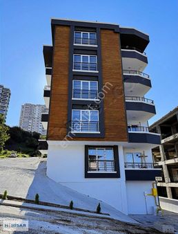 Hisar'dan Küçükkolpınarda İskanlı Salon Mutfak Ayrı Geniş Daire