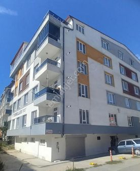 Odak'tan Yıldırım Beyazıt'ta Bakımlı -geniş-çift Cepheli Daire