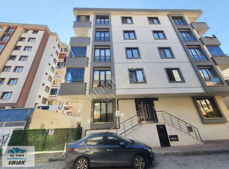 Çekmeköy Kirazlidere De Satılık 1+1 Balkonlu Geniş Ve Ferah