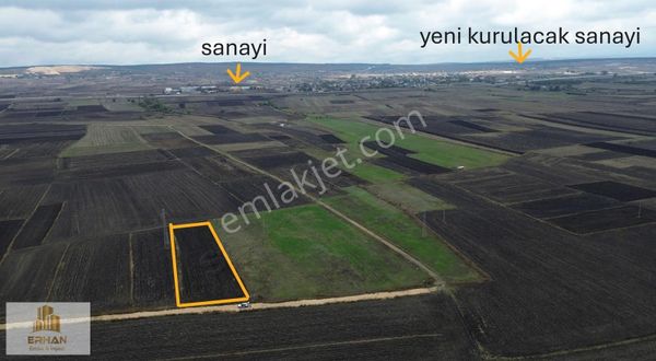 Vize Çakıllı Cumhuriyet Mahallesinde Satılık 532 M2 Hisse