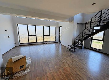 Macit'den Ada Green Sitesinde Sıfır Manzaralı Kiralık Loft Daire