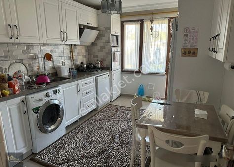 Atatürk Mahallesinde 3+1 Full Yapılı Ara Kat