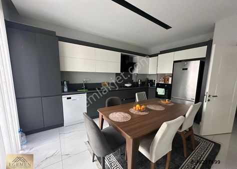 Kuşadası Ege Mahallesi 2+1 Eşyalı Bahçe Katı