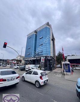 Ankara Caddesinde 200m2 Asansörlü Otoparklı Plaza Katı