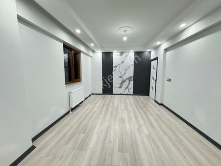 Çerkezköy Kızılpınar'da 3+1 Lüks Teraslı Ön Cephe Ankastre Set