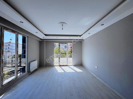 Altınova Mahalesinde Geniş 3+1 Güney Cephe Daire