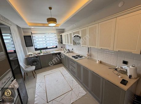 Diyarev Gayrimenkulden Yatay Mimari Satılık Fırsat 2.5+1 Daire