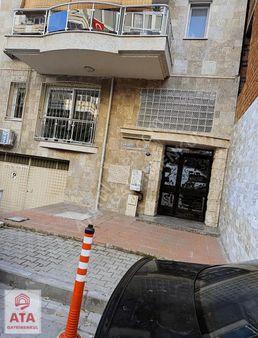 Karşıyaka Nergizde İzbana Yakın 3+1 Kiralık Daire Yeni Binada