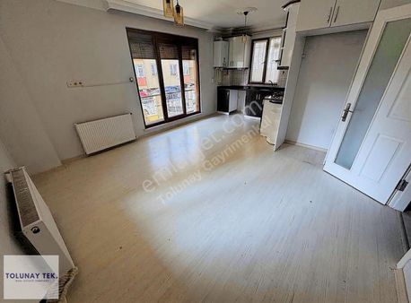 İstiklal Mh. Fener Sokakta 2+1 Açık Mutfak Yüksek Giriş Daire