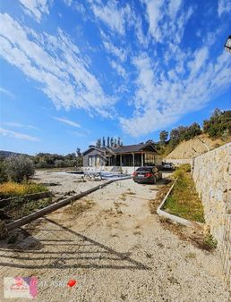 Emsali Yok Havuzlu Lüx Acil Satılık