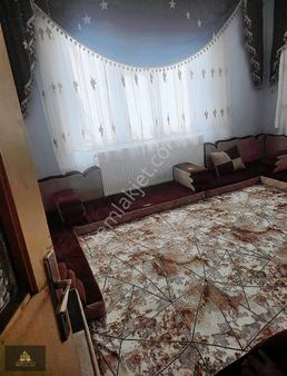 Bosna Yörüge De 3+1 Kombili Ara Kat Güney Cephe Satılık Daire