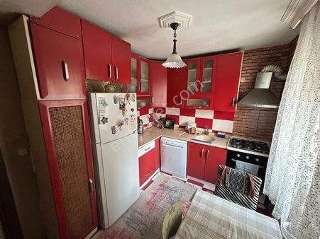 Canyapı'dan Gümüşçeşme Mahallesinde Komple Satılık Bina