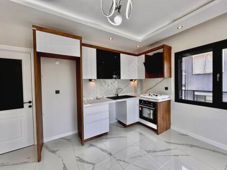 ▓zeytinli Gayrimenkul'den Ön Cephe & Denize 50mt Sıfır 2+1 Daire