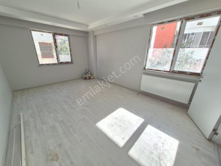 Delux'den Altınova Mh.de Merkezi Konumda Sıfır Satılık Giriş Kat